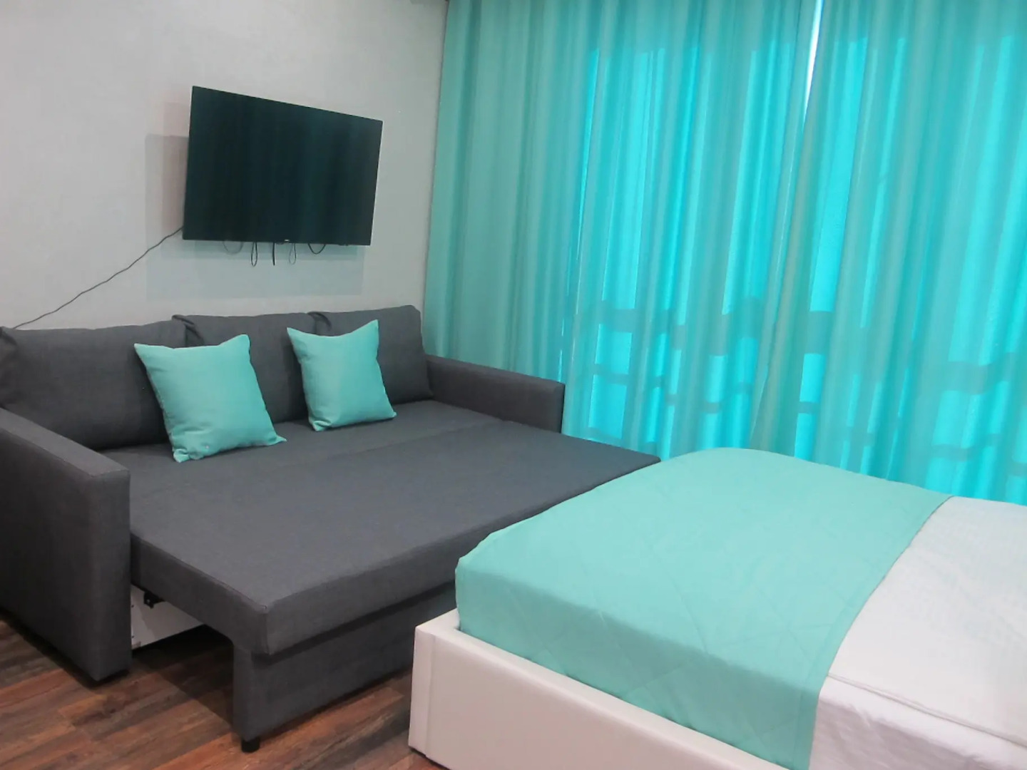 Апартаменты Воскресенская 14/1