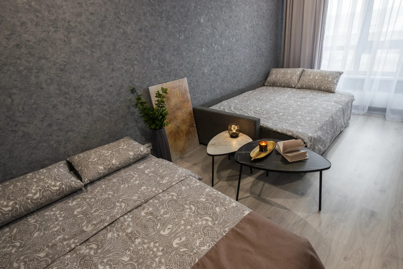 Апартаменты Unique Apart Канарейка напротив ЛДК и Кузбасс-Арены на 1-ой Заречной 9