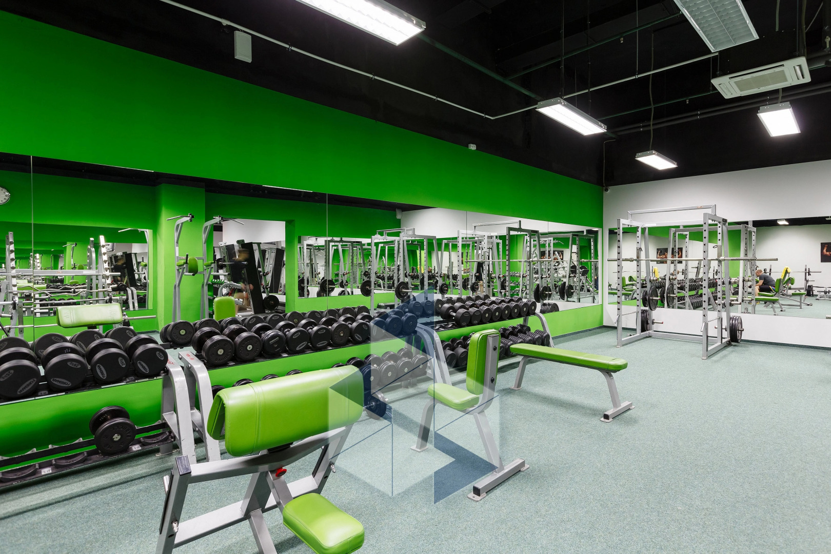 Отель People Stadium