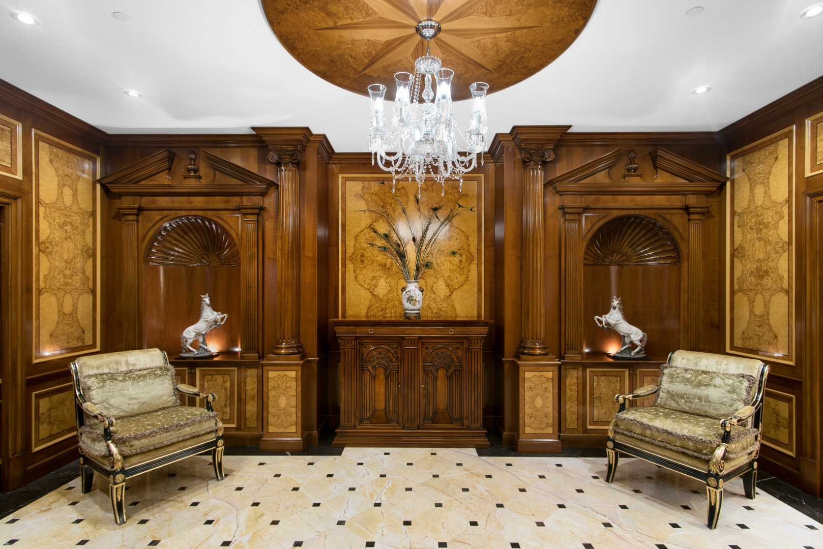 Отель Nobil Luxury