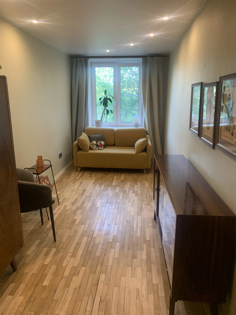 Апартаменты квартира с видом в центре Петергофа