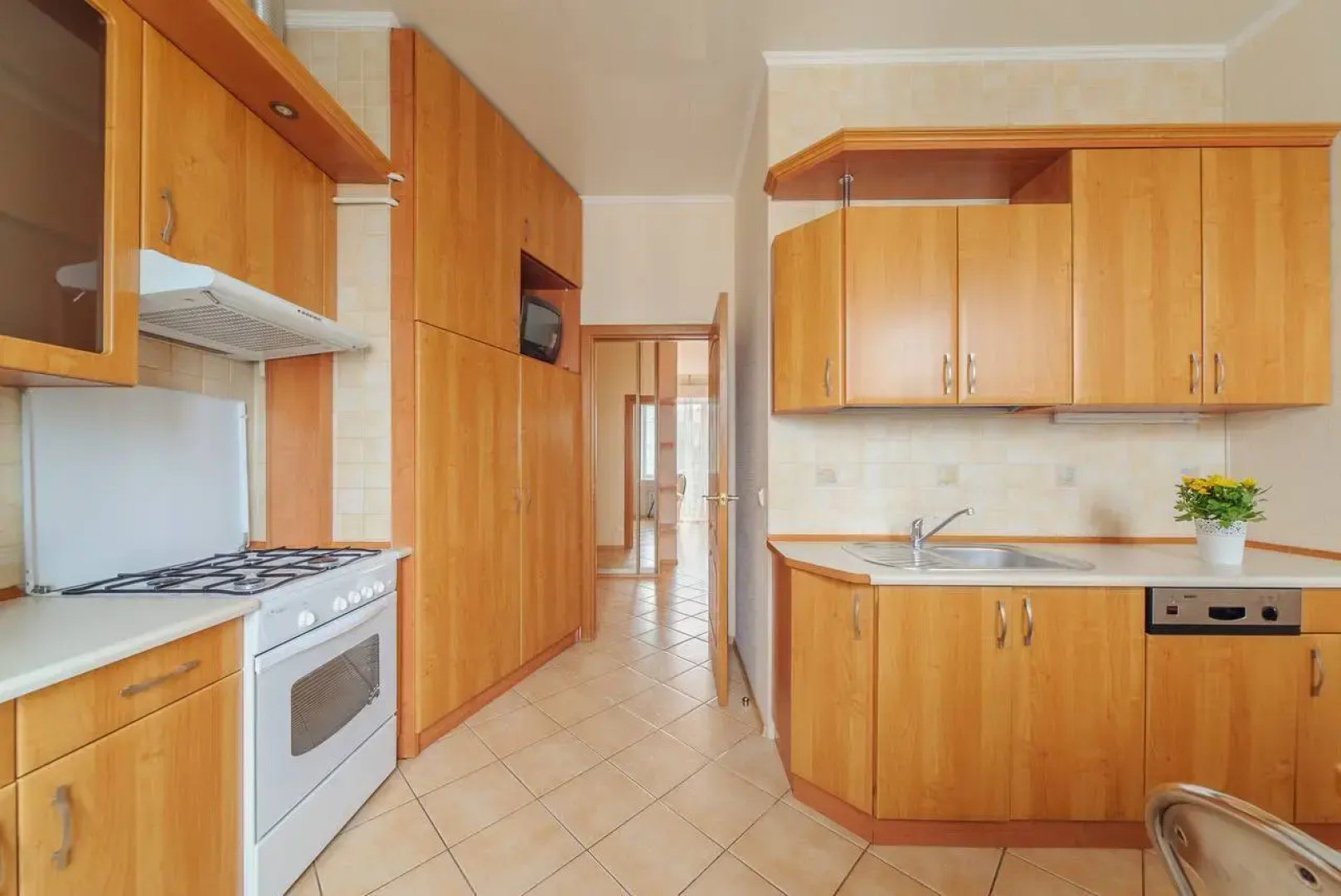 Апартаменты 3-комнатные HomeApart К.Маркса, 25