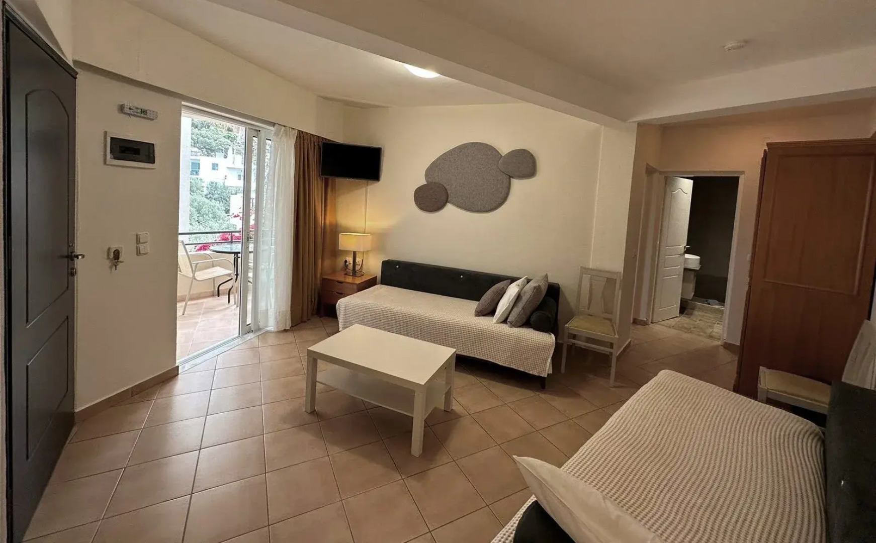 Курортный отель Faedra Beach