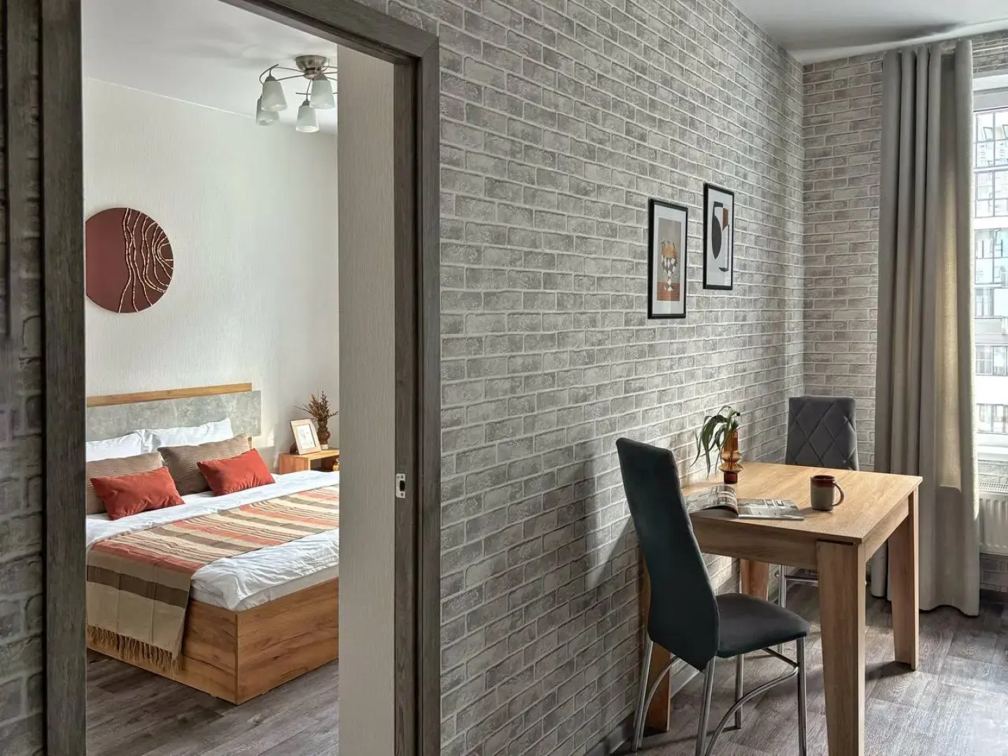 Квартира Атмосферная Рядом с Вокзалом для 2-х Гостей