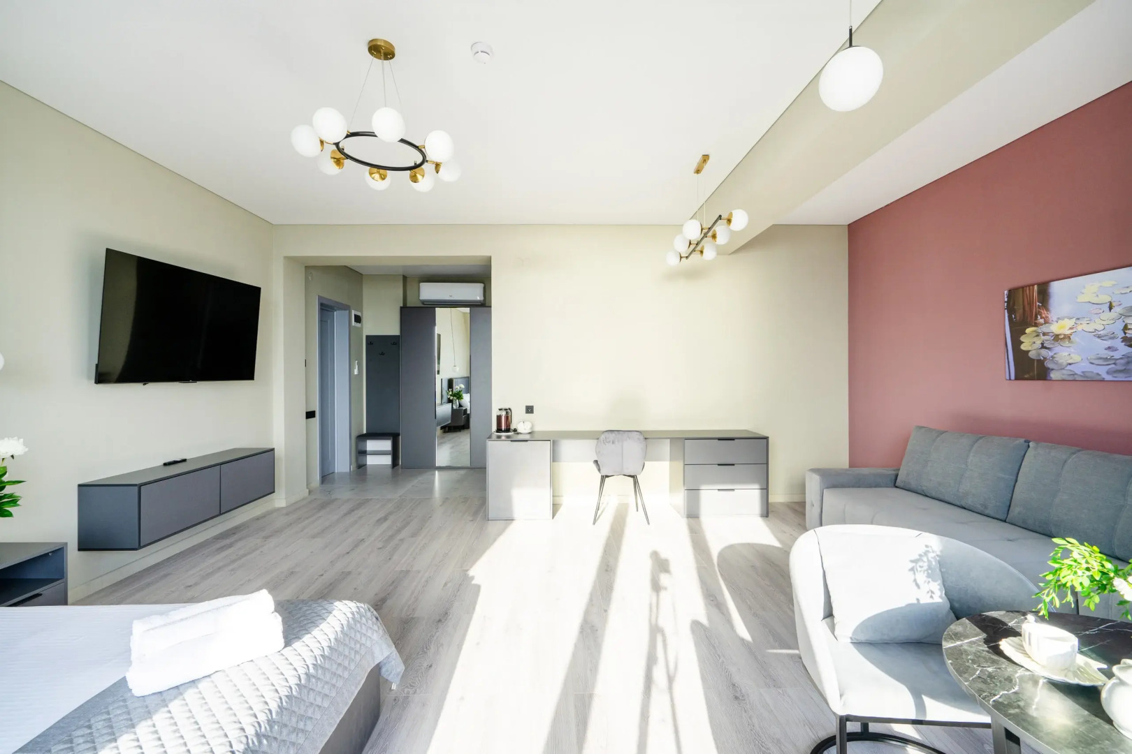 Отель  Берег Святой Софии