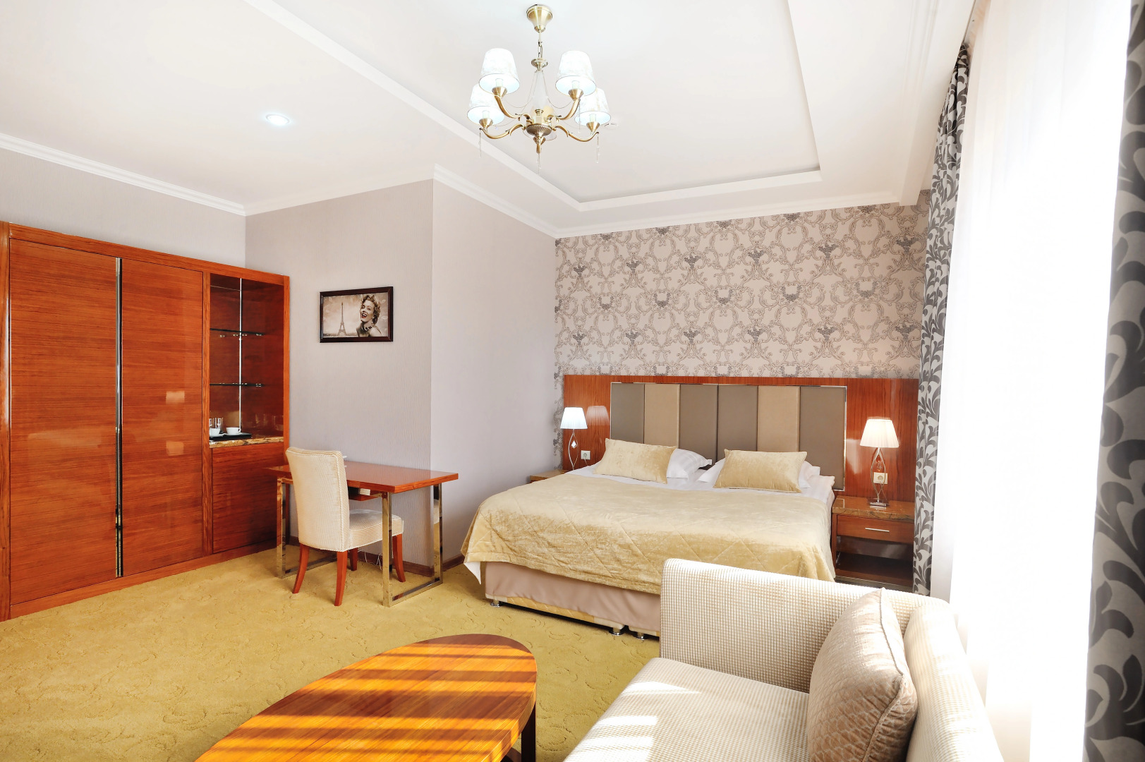 Отель Royal Riz