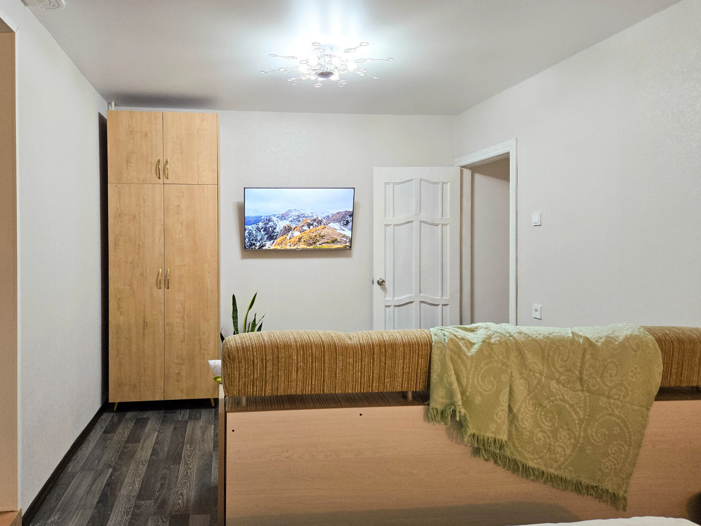 Апартаменты двухкомнатные в центре Сеть ЙоХоум