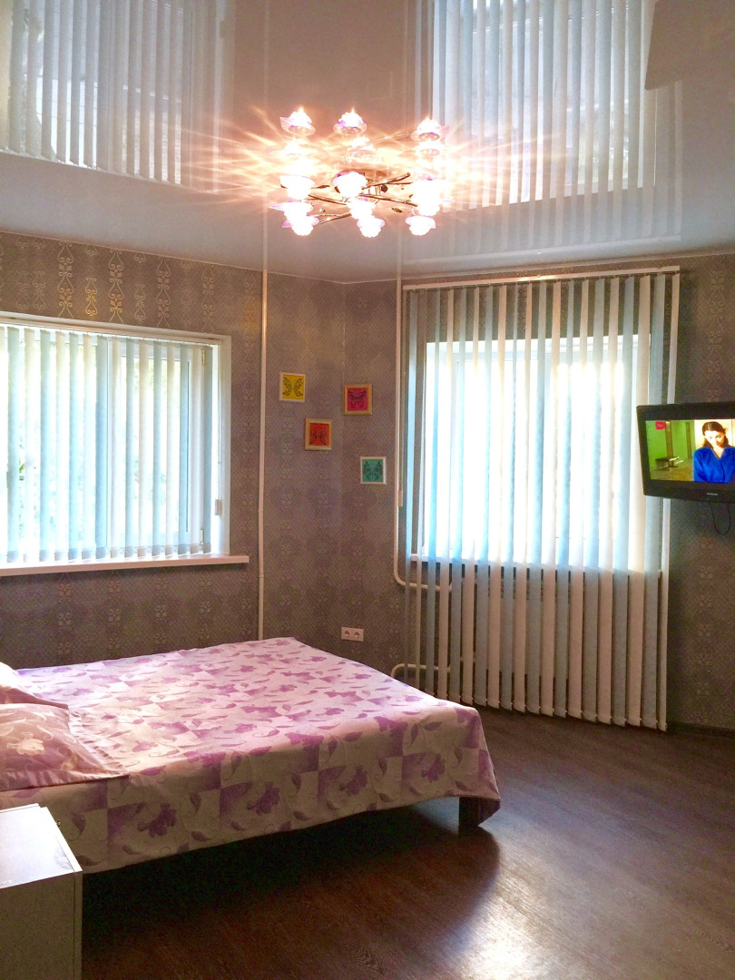 Двухкомнатная квартира на набережной