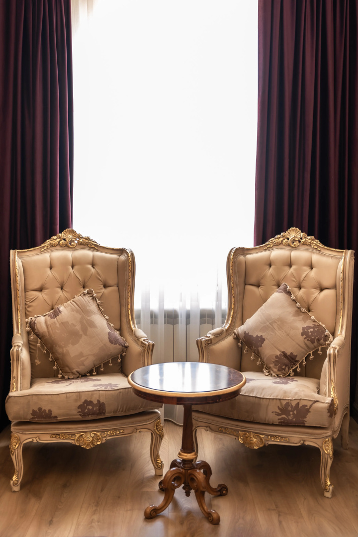 Отель West Inn Palace