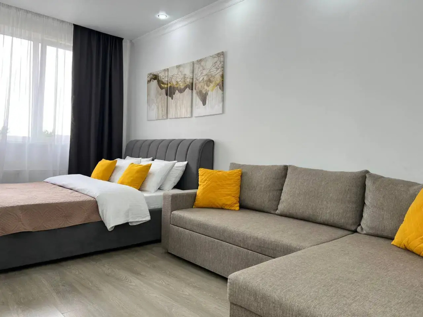 Апартаменты Стильные GALAAPART у Аэропорта