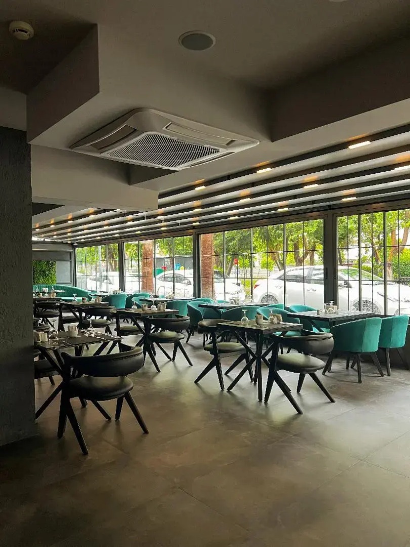 Отель Falcon 1511