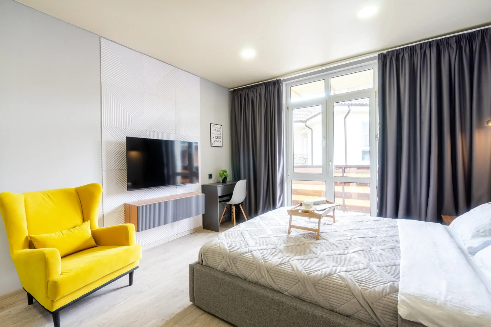 Апартаменты Orange Apart на Мира 120