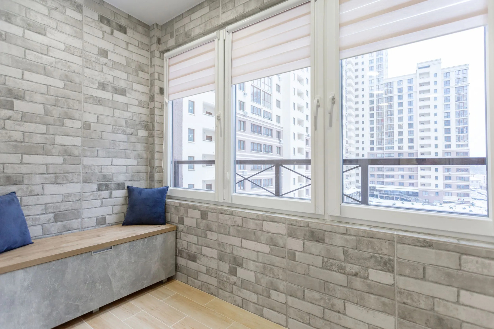 Квартира на сутки Парк Челюскинцев Метро в шаговой доступности Кухня объединена с жилой зоной Отдельная спальня Wi-Fi Самозаселение