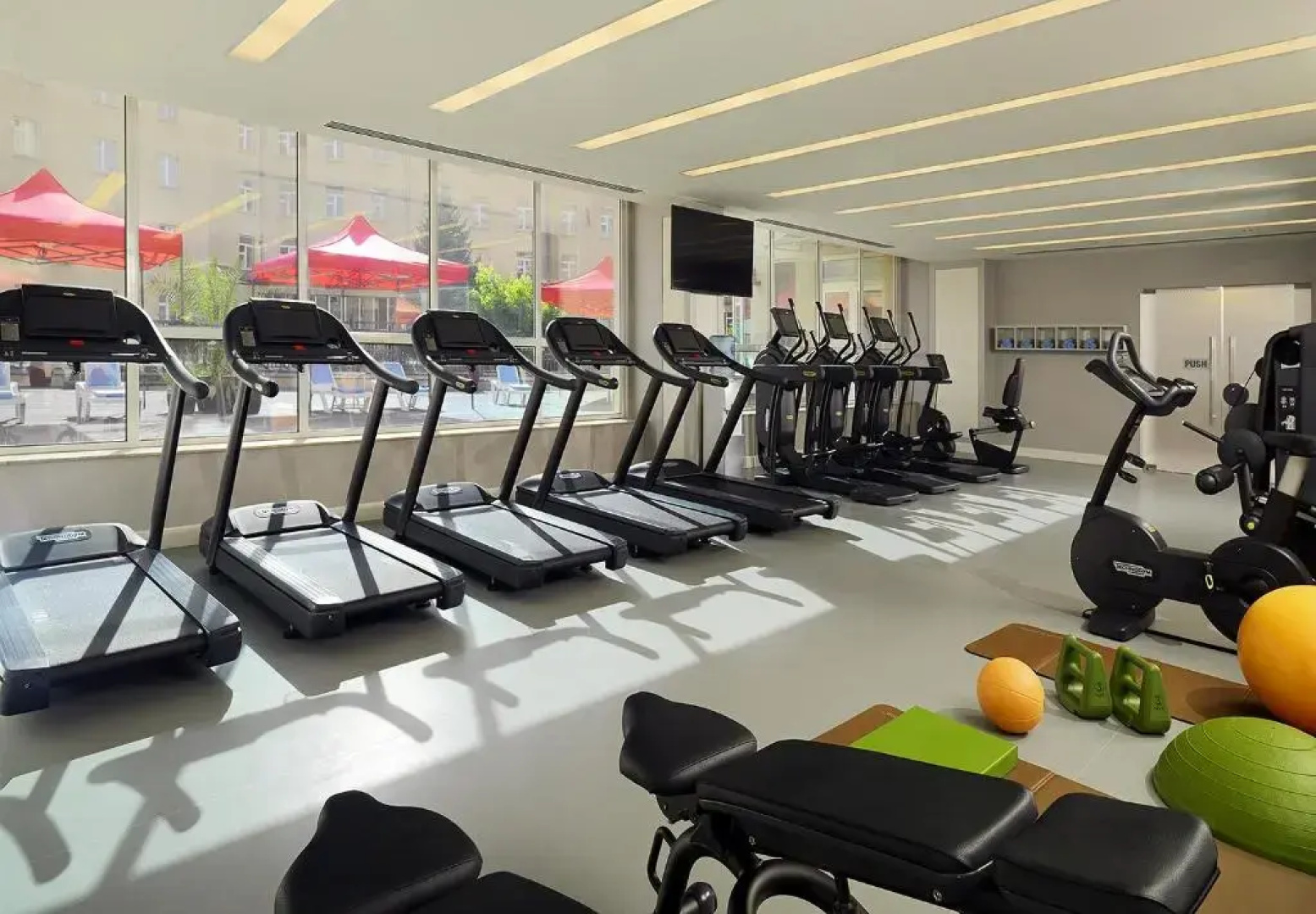 Отель Armenia Marriott Hotel Yerevan