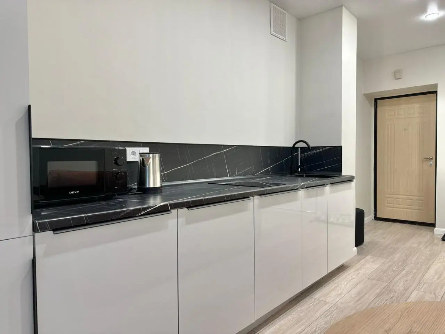 Квартира Евродвушка рядом с центром в Art Sity