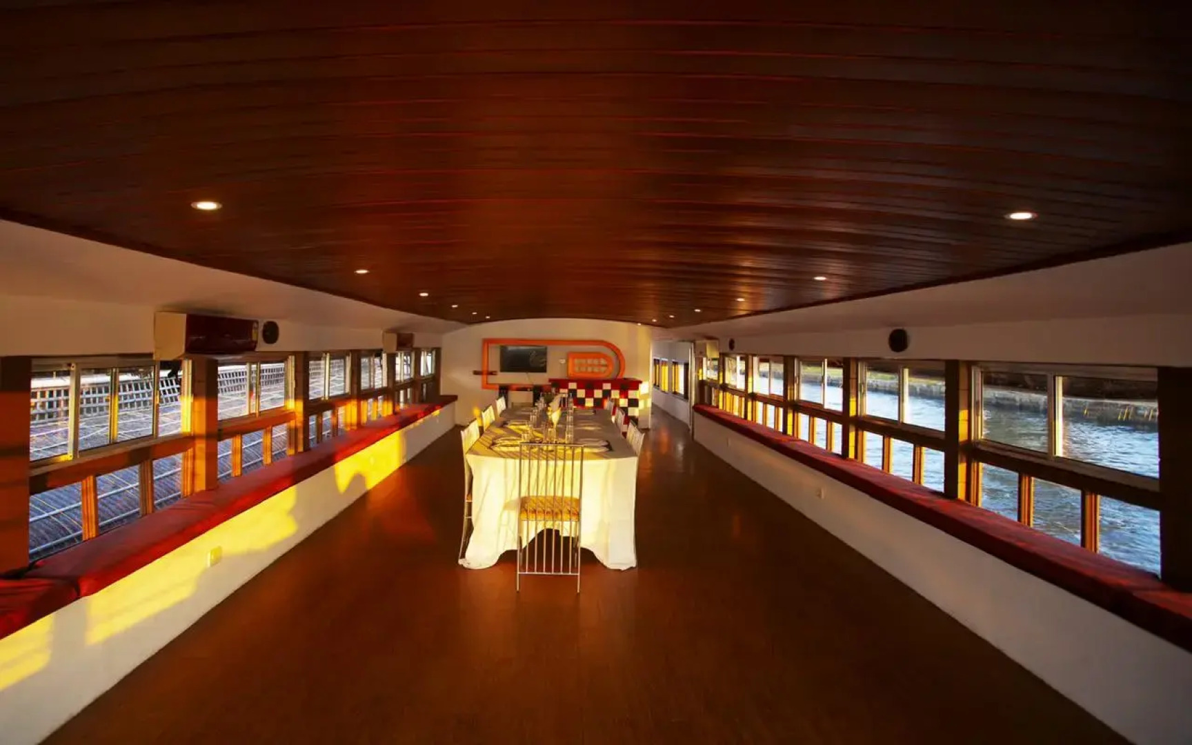 Отель Sreekrishna 5bedroom Family Houseboat