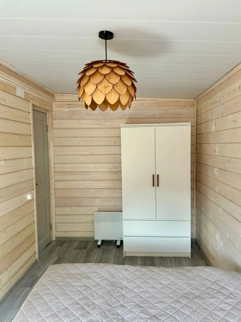 Частный дом у озера