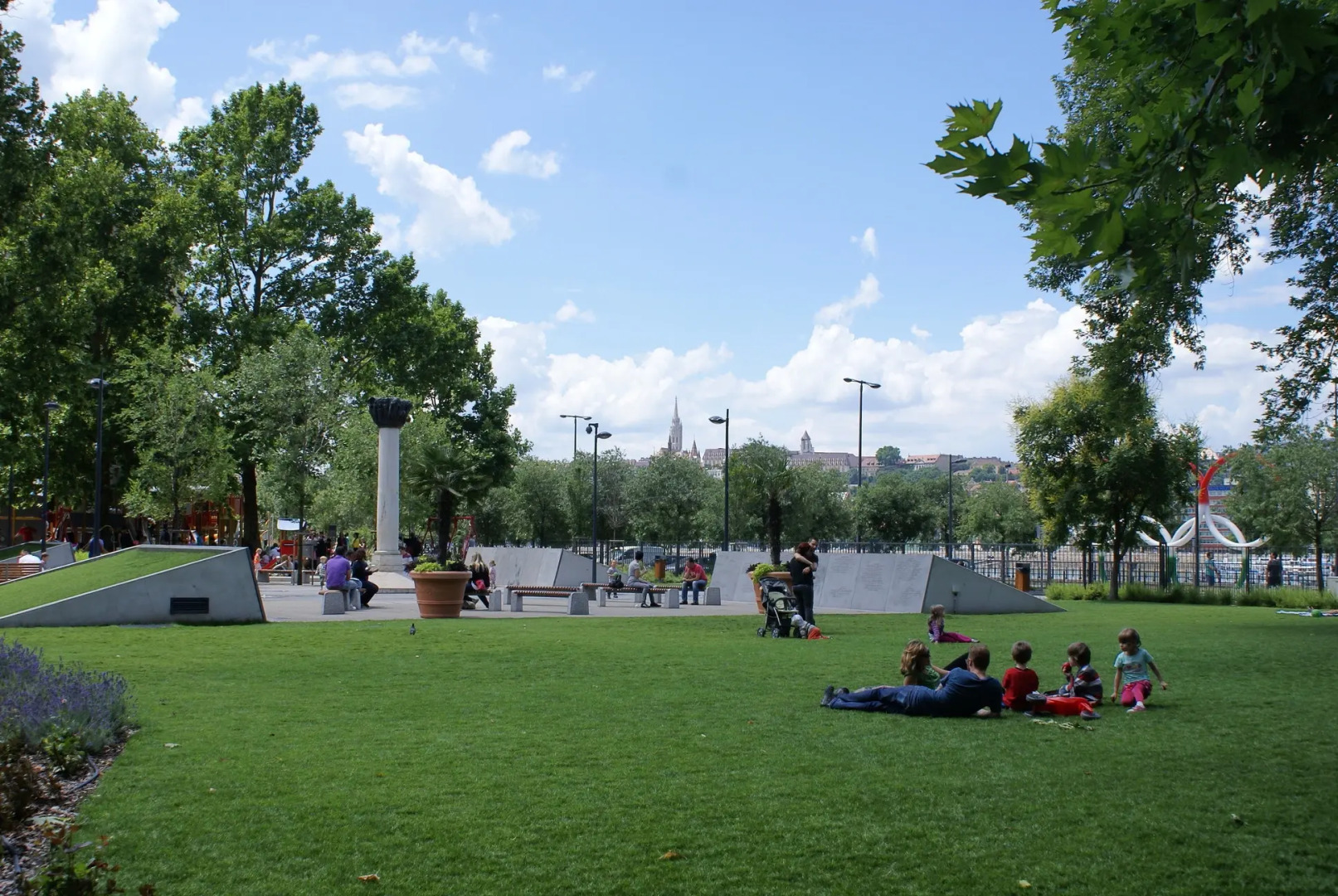 Апартаменты Green Door Family