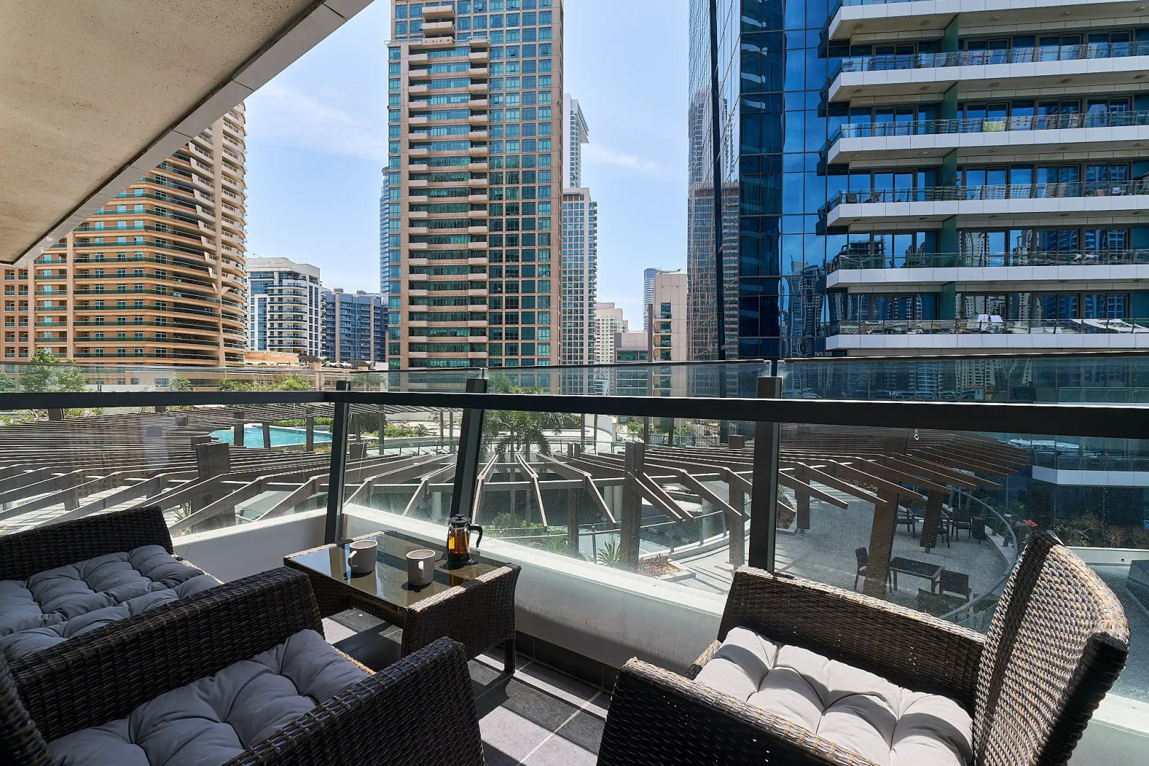 Апартаменты Welcome Home in Silverene Tower