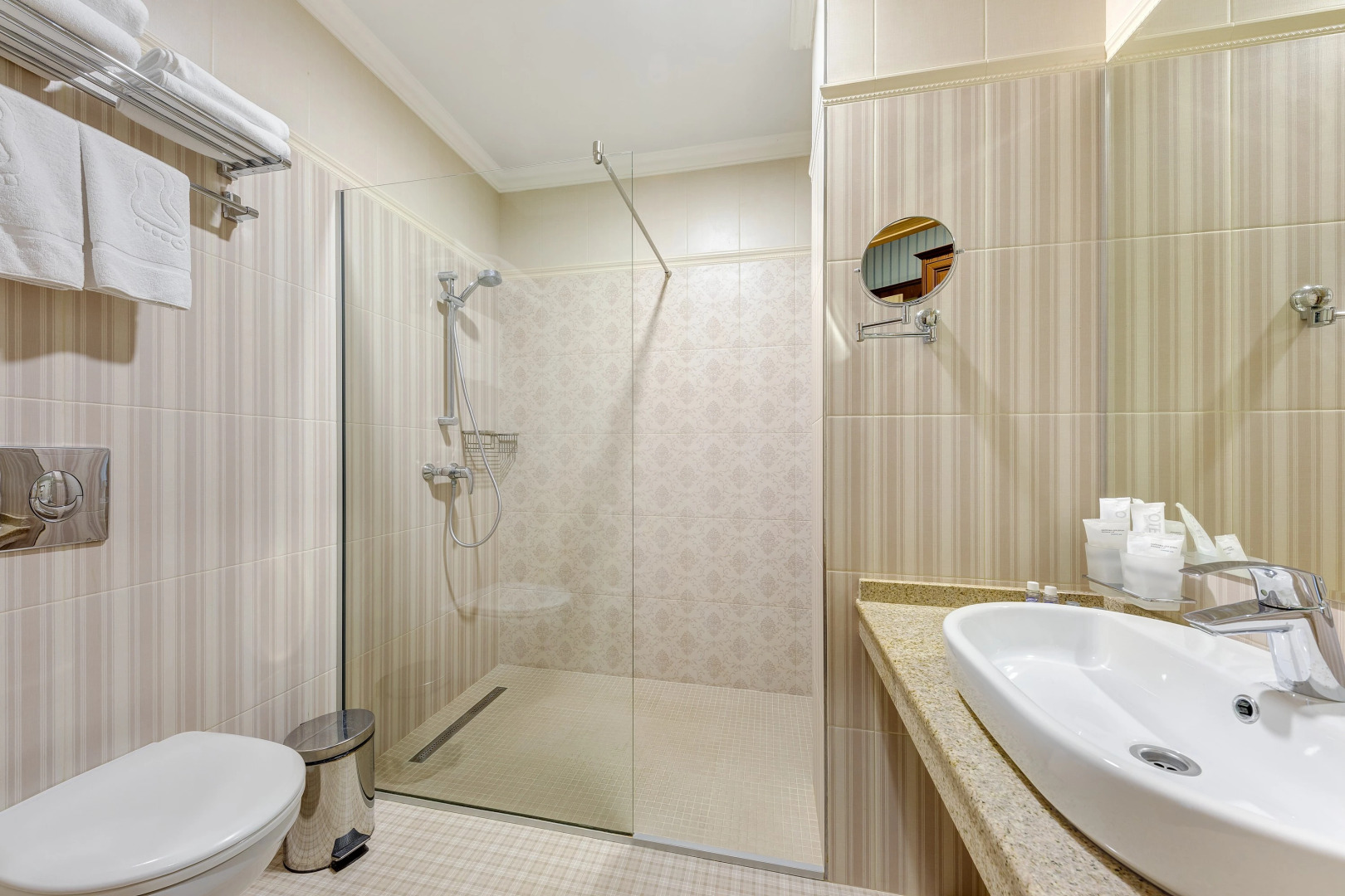 Отель Лермонт