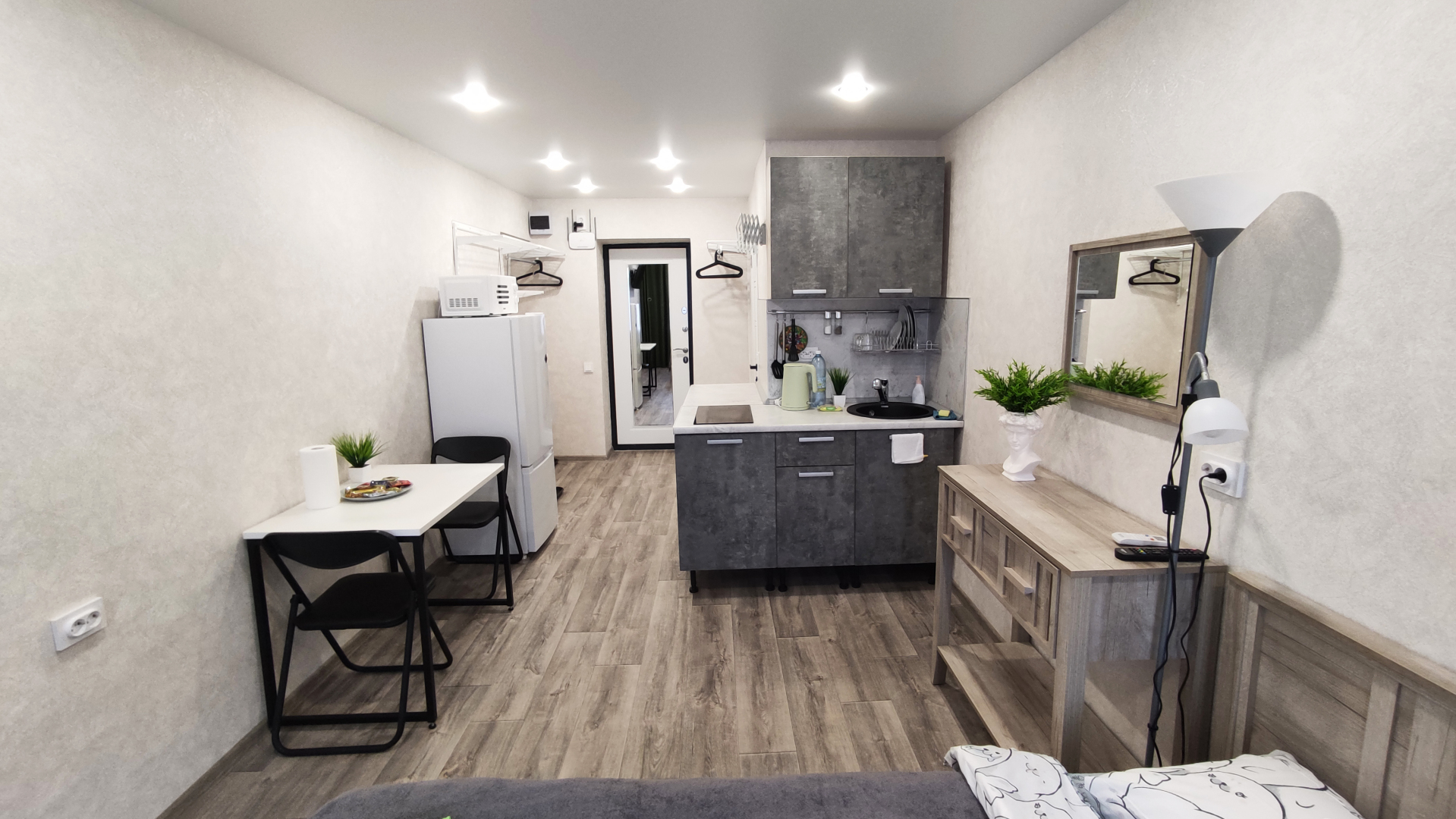 Апартаменты Зелёная студия у метро Суконная слобода