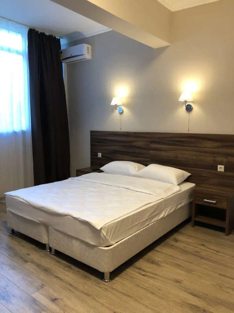 Tais Hotel
