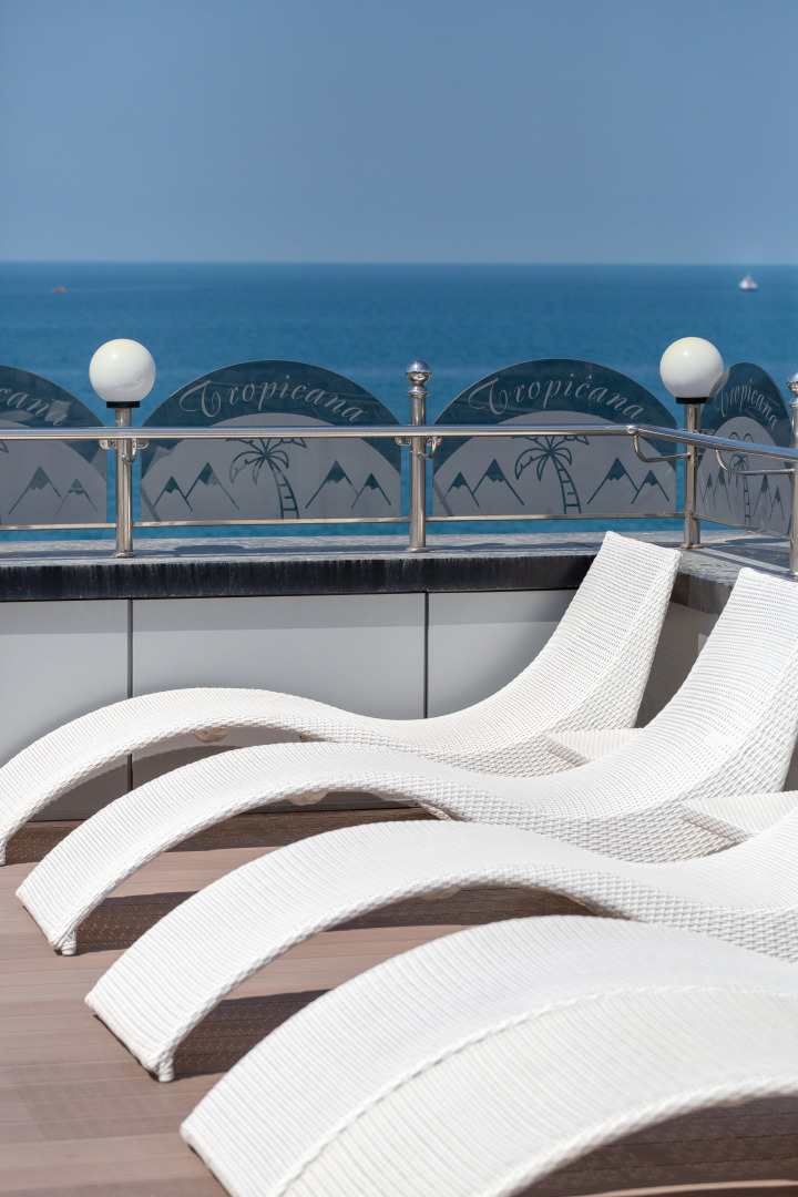 Отель Tropicana