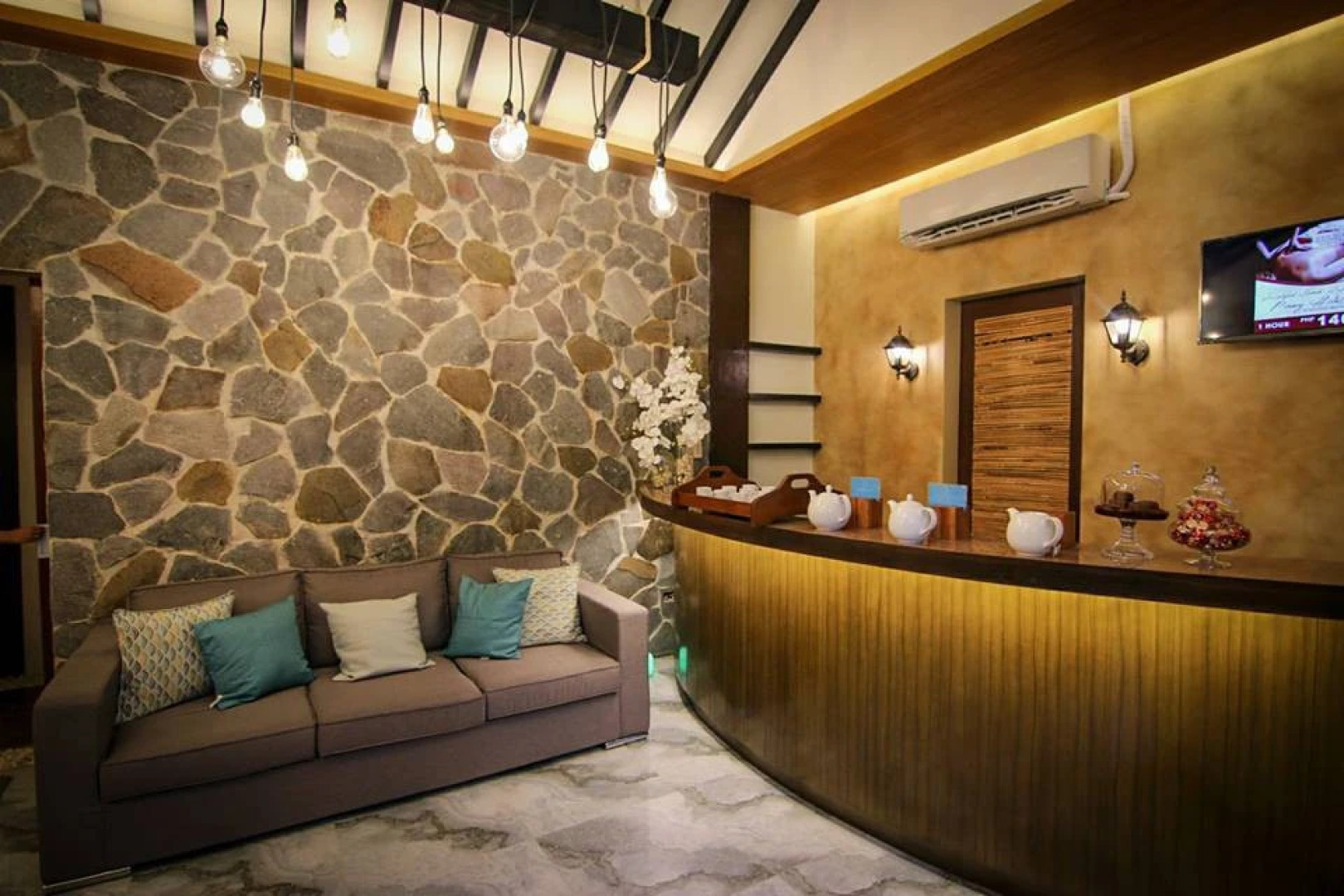 Отель Dakak Park and Beach Resort