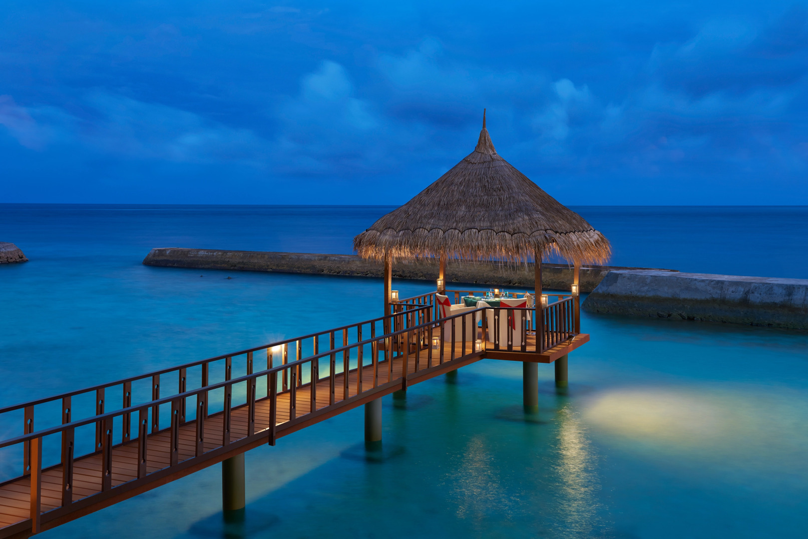 Отель Ellaidhoo Maldives by Cinnamon