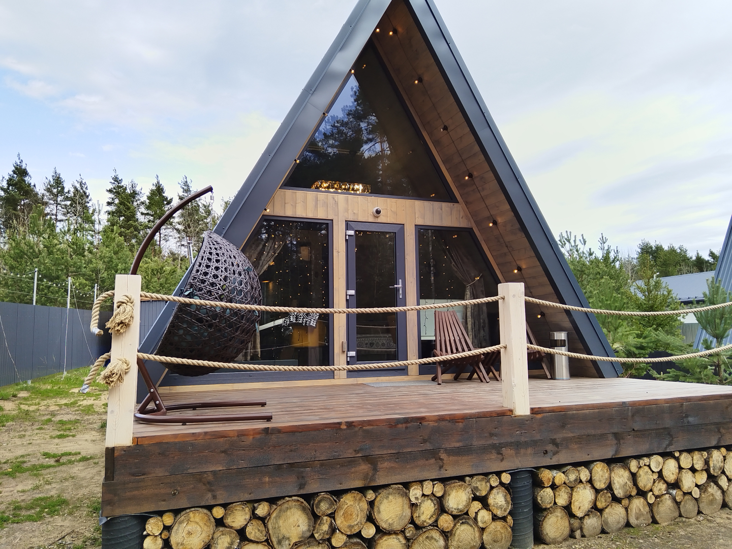 Глэмпинг А в лесу