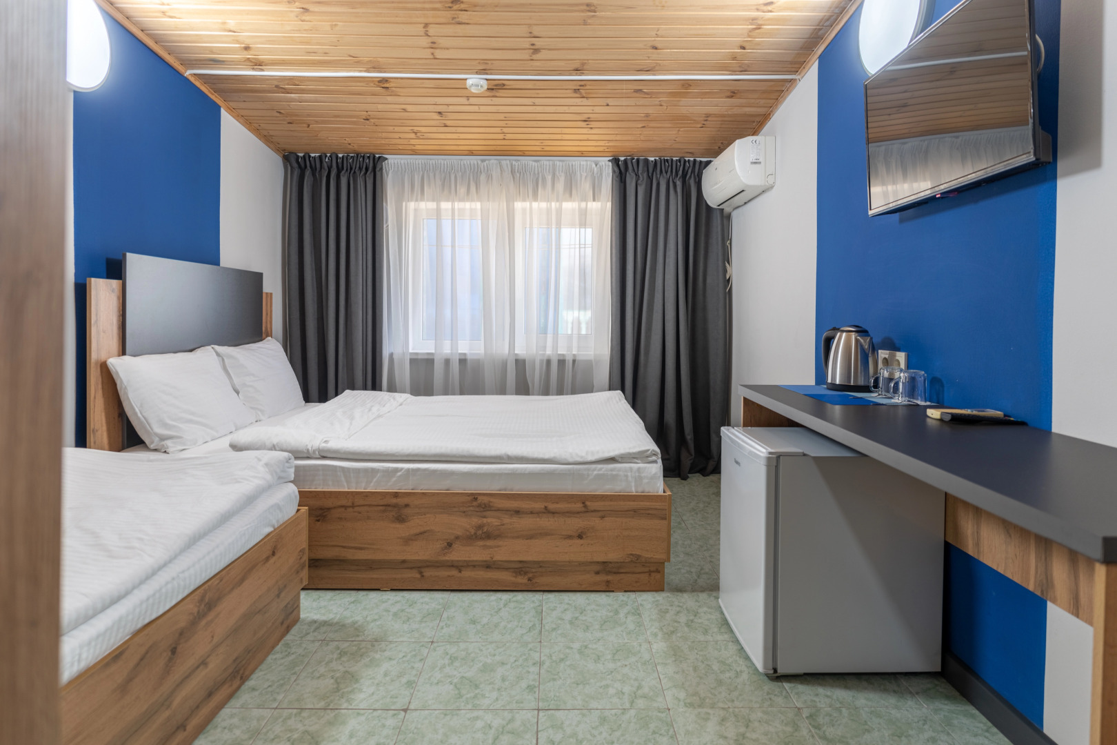 Отель Максим Парк-Лоо