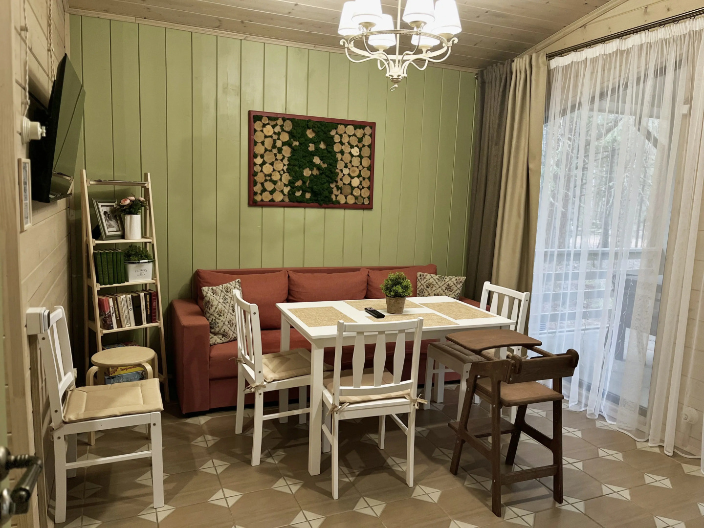 Лесной домик на берегу Озера Волго на Селигере - коттеджи Сосновый бор