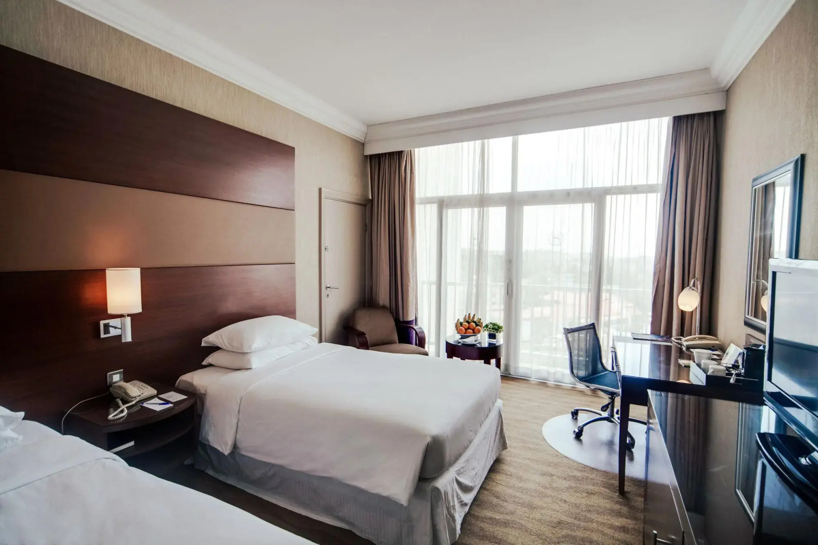 Отель Sheraton Kampala