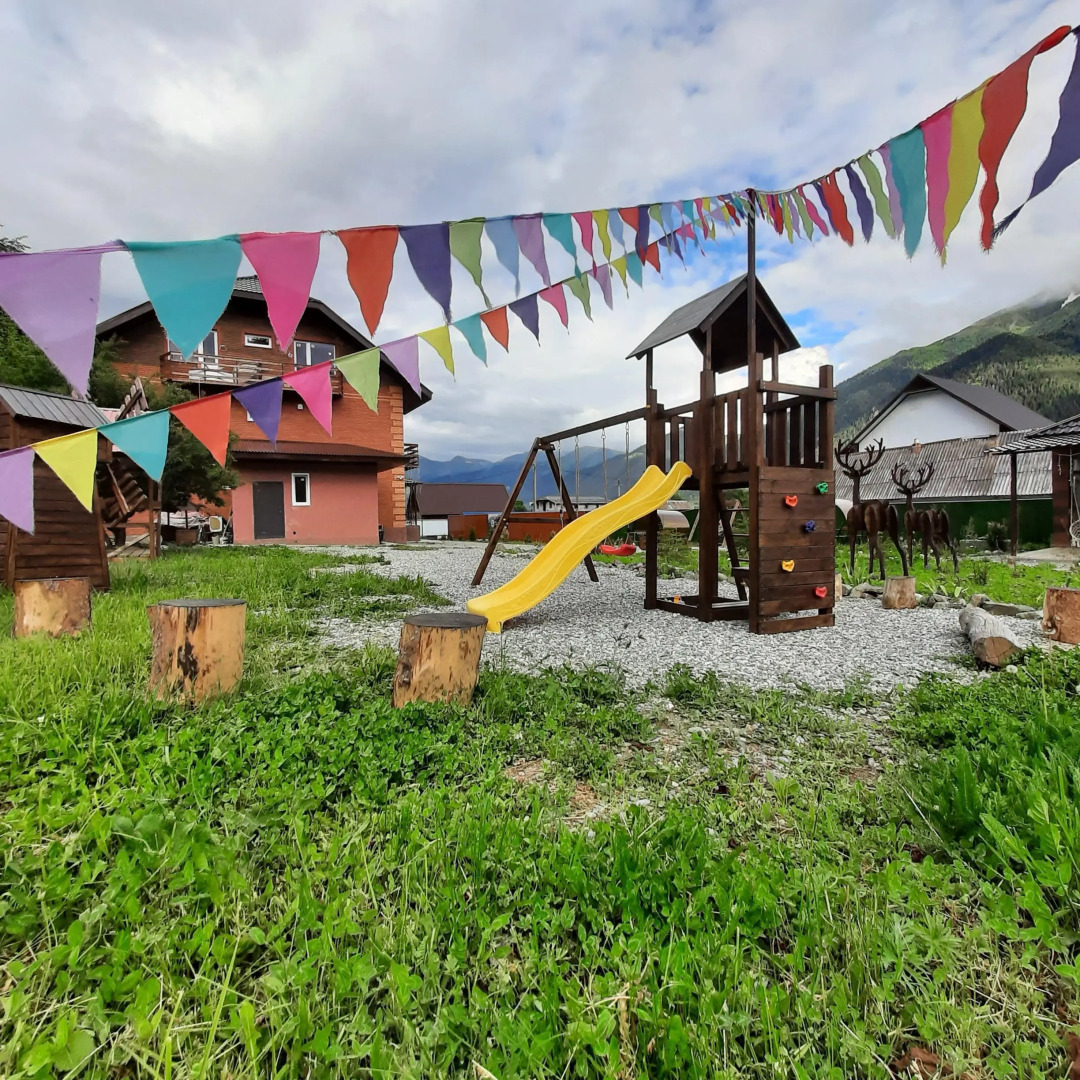 Гостевой дом Вила Лиза с трансфером к подъемникам