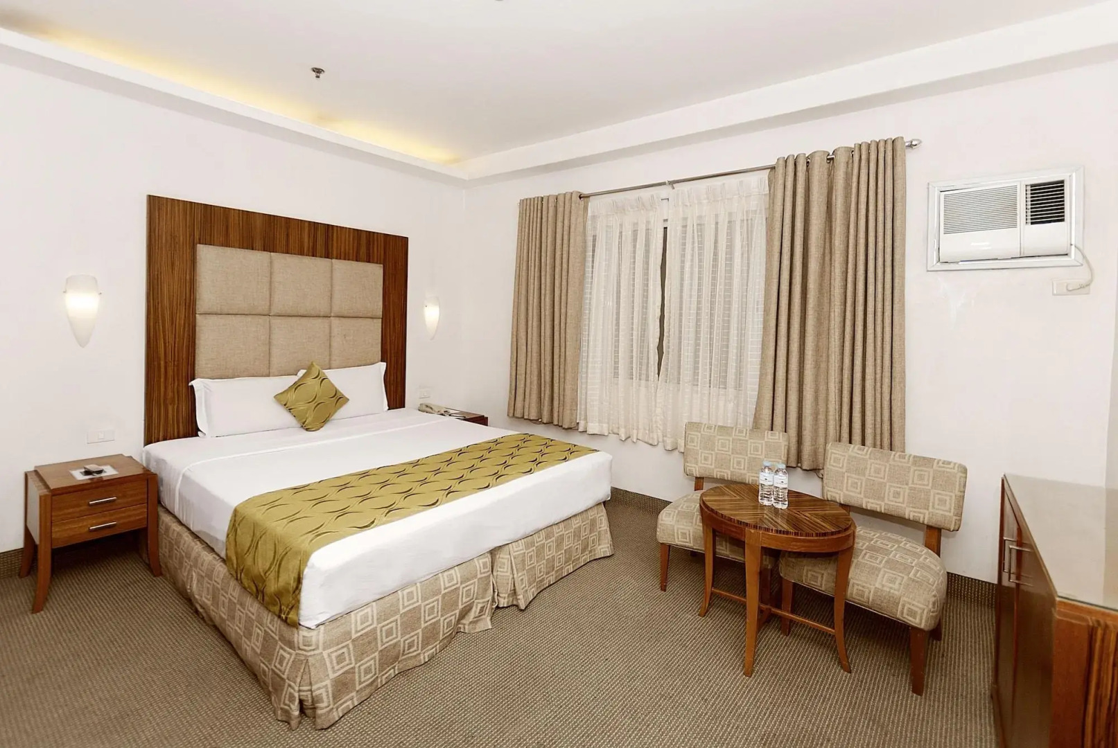 Отель City Garden Suites Manila