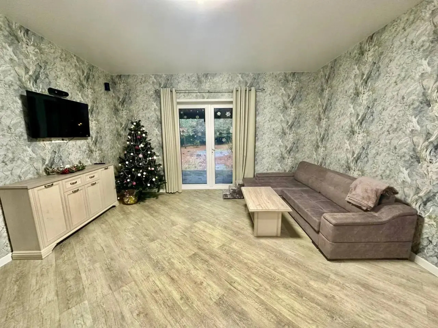 Частный дом Премиальный семейный дом в сосновом лесу