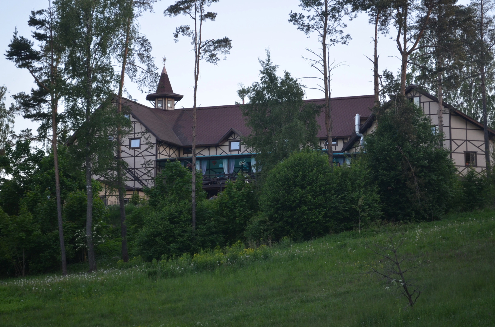 Отель Рауту