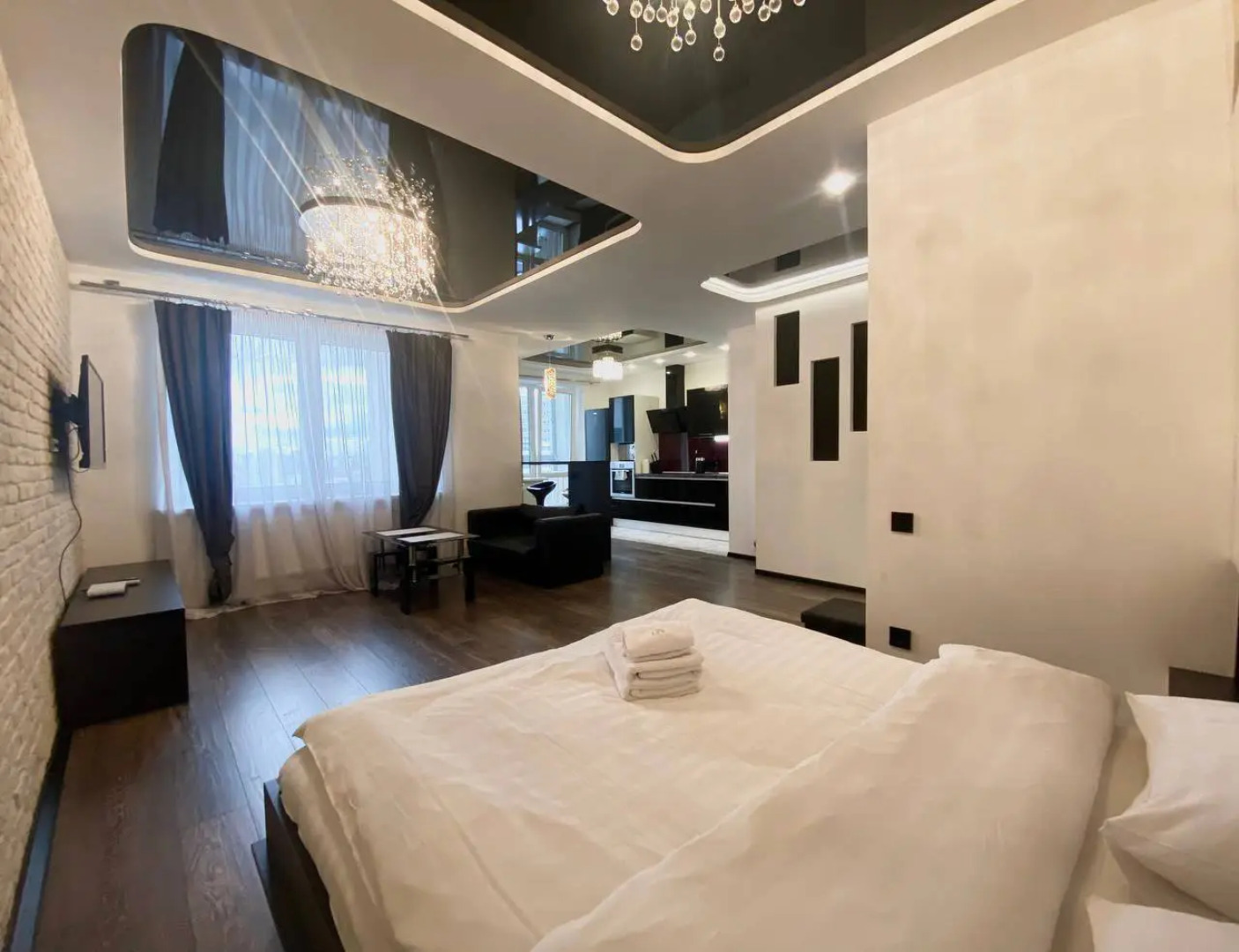 Апартаменты 1-комнатные HomeApart Держинского, 11