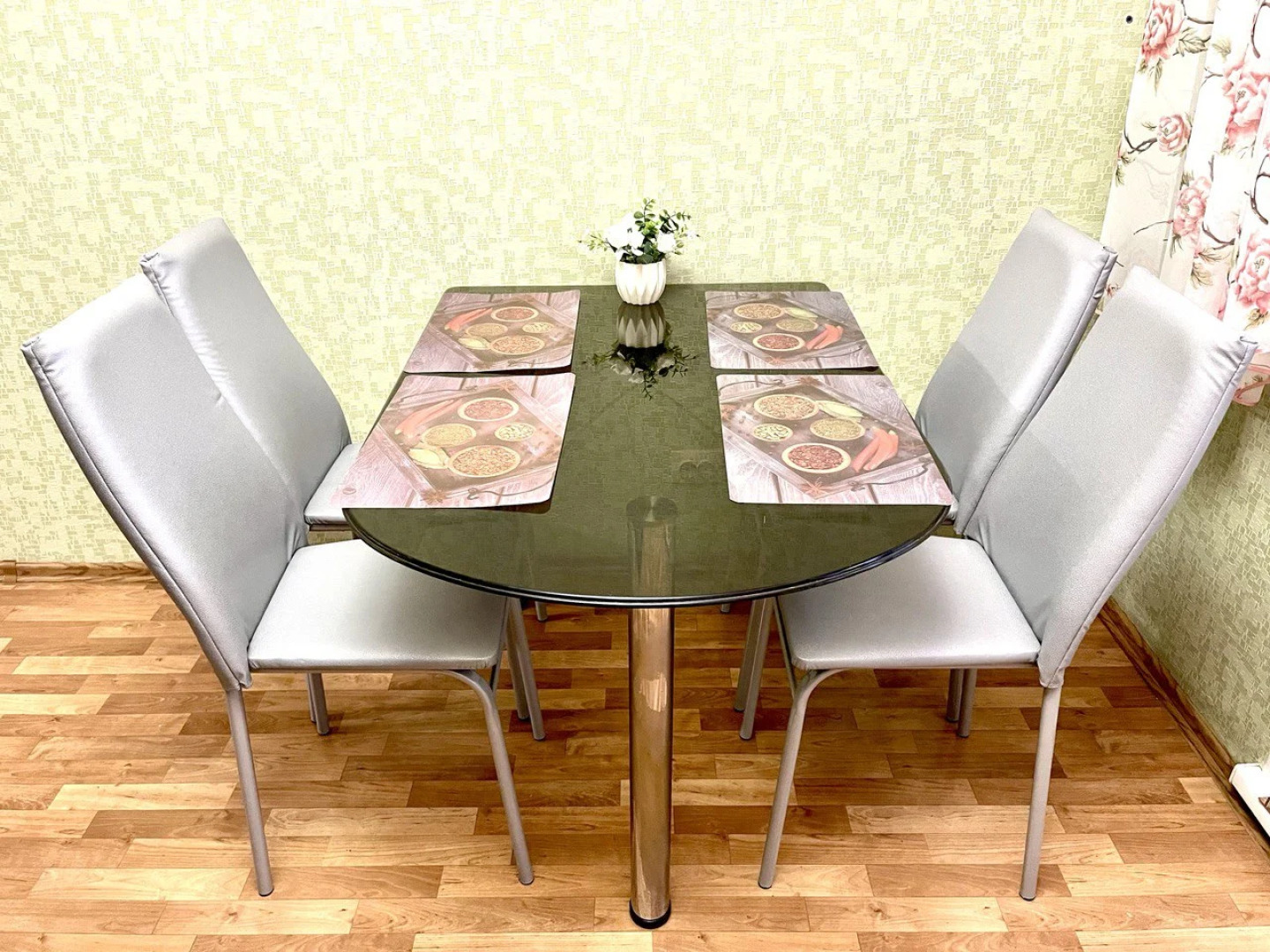 Апартаменты MARS Hotel Малахова 97