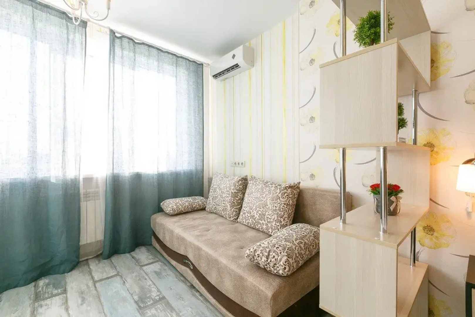 Квартира от компании Хоум Отель на ул. Луначарского, 5