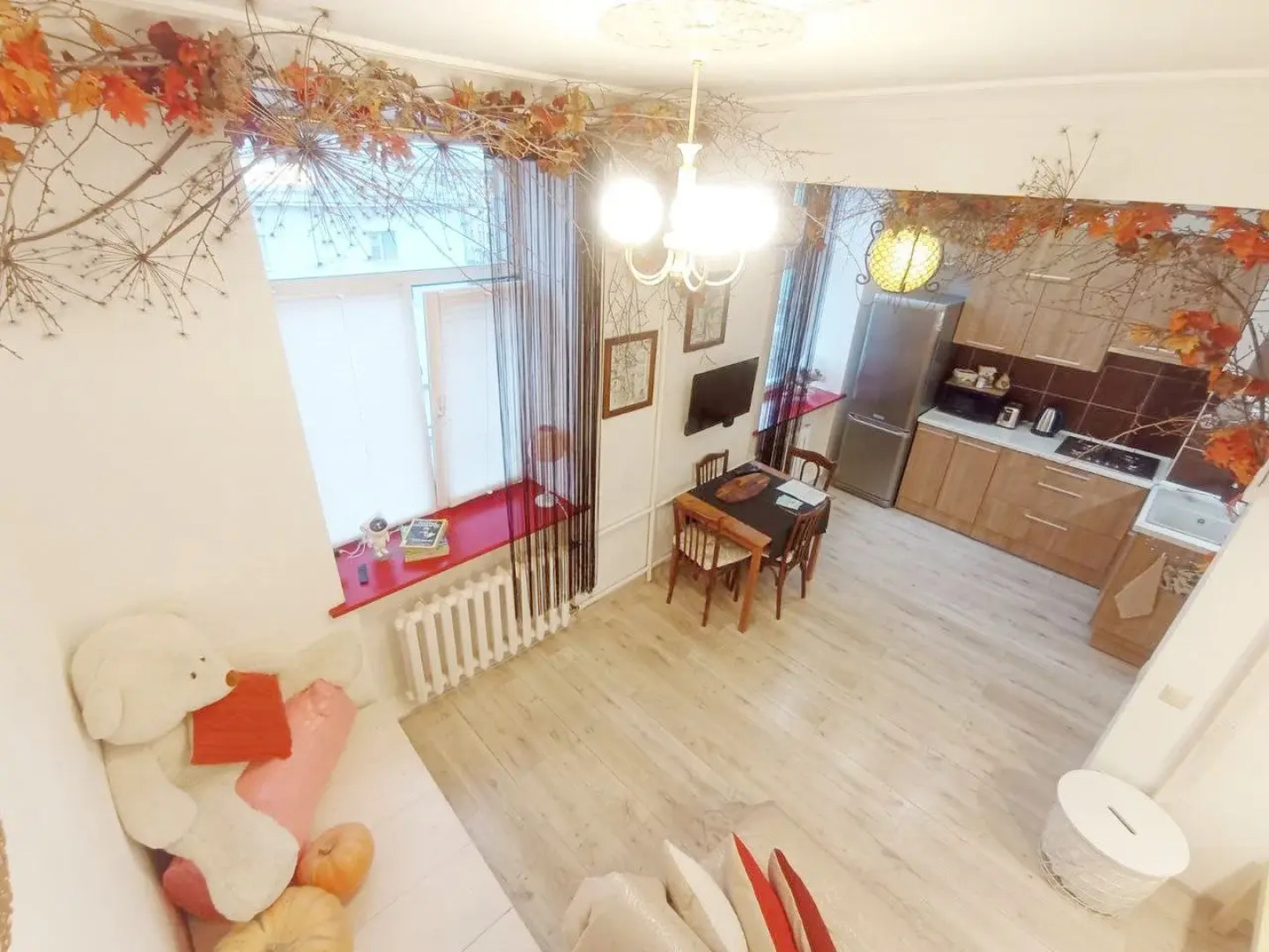 Квартира Студия с авторским декором Сказочный лес в красивом доме