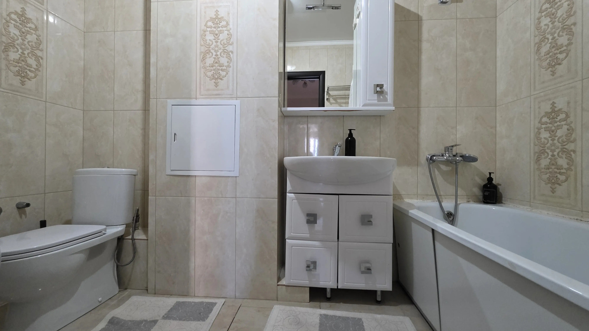 Апартаменты 2-х комн с 2-мя кроватями и 2мя санузлами в центре