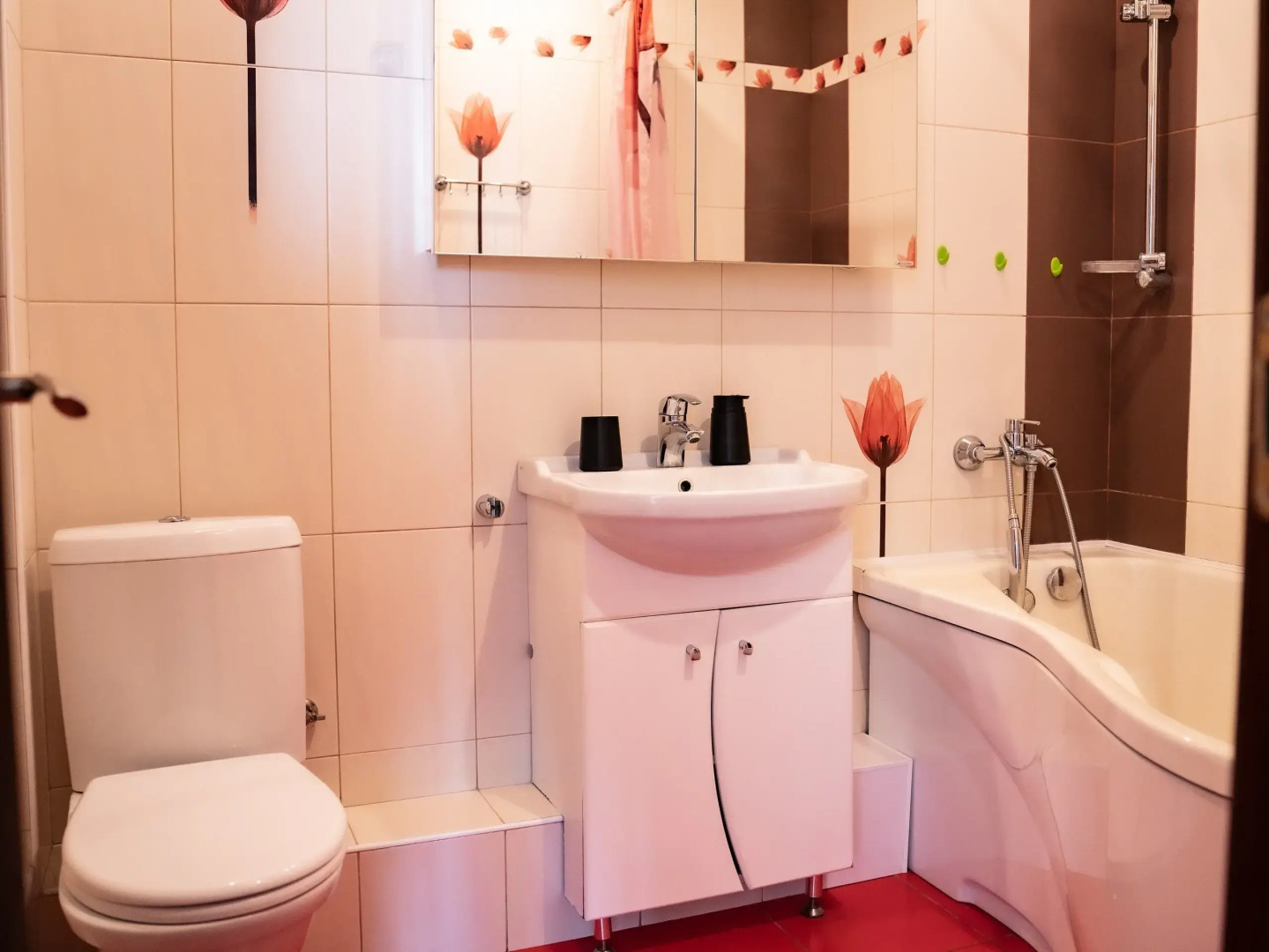 Квартира Уютная двухкомнатная