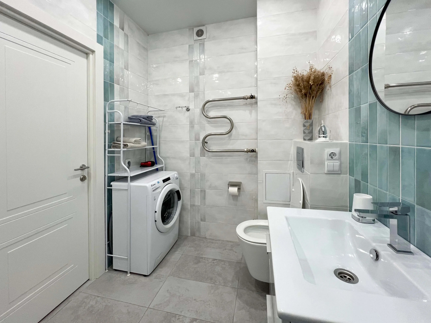 Светлая Студия Между Аэропортом и Метро Звездная Квартира