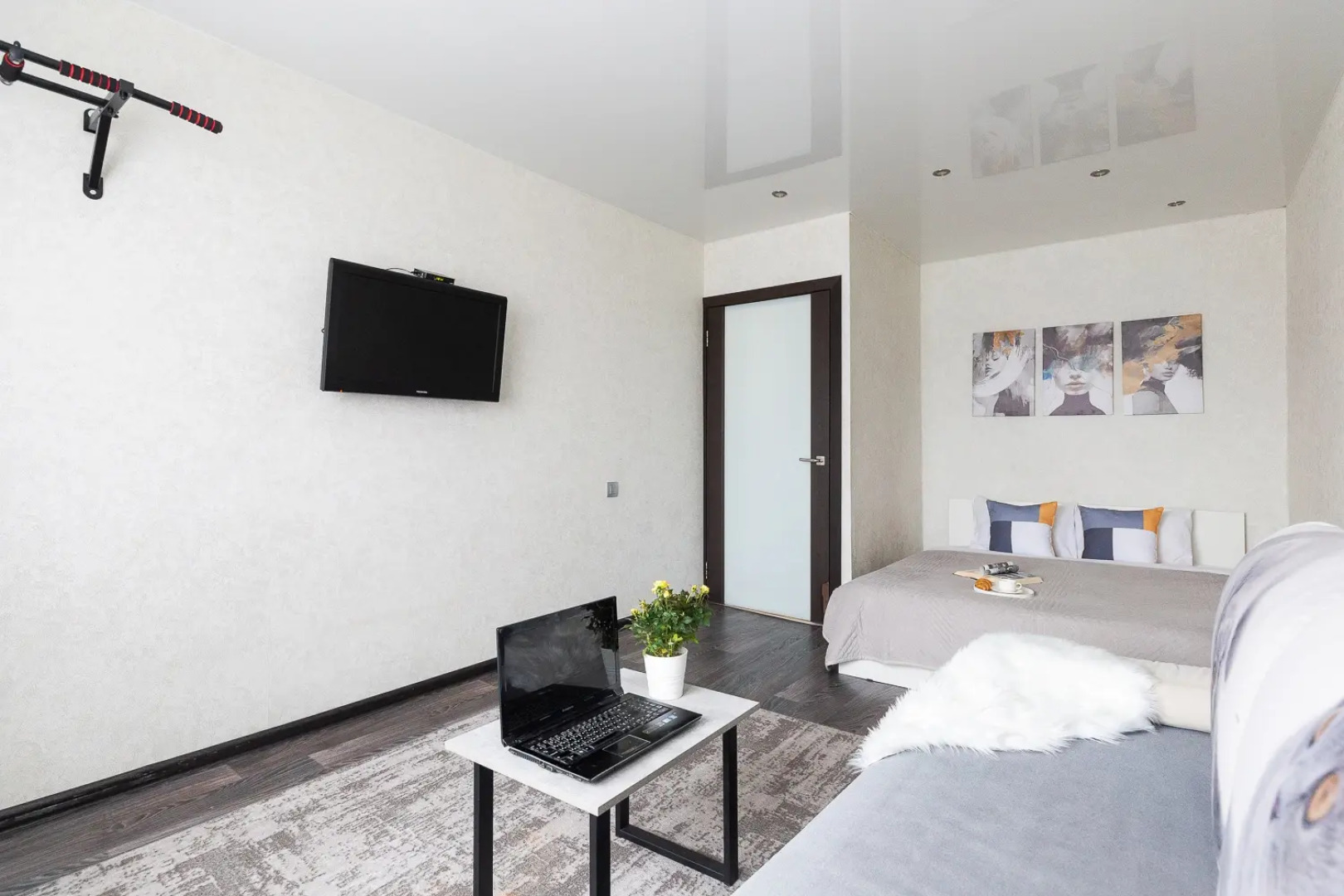 Квартира Двушка с изолированными комнатами, 5 минут до Золотой Нивы