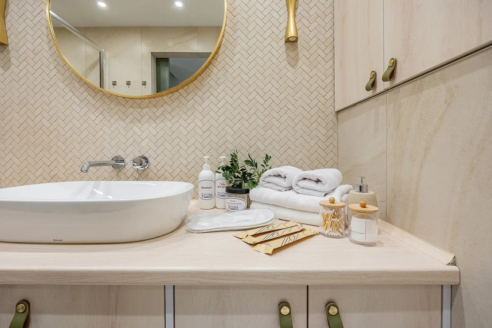 Апартаменты в Центре на Невзоровых 7 Сова-Дом