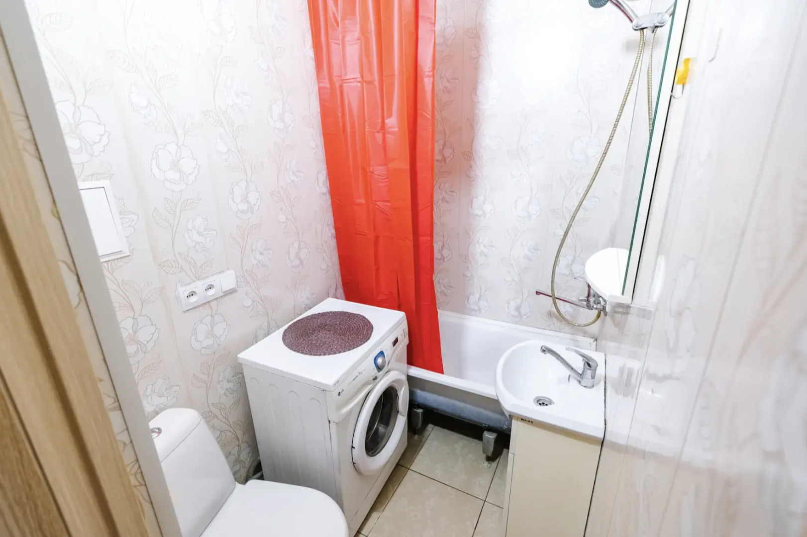 Апартаменты Алые паруса рядом с парком в центре города