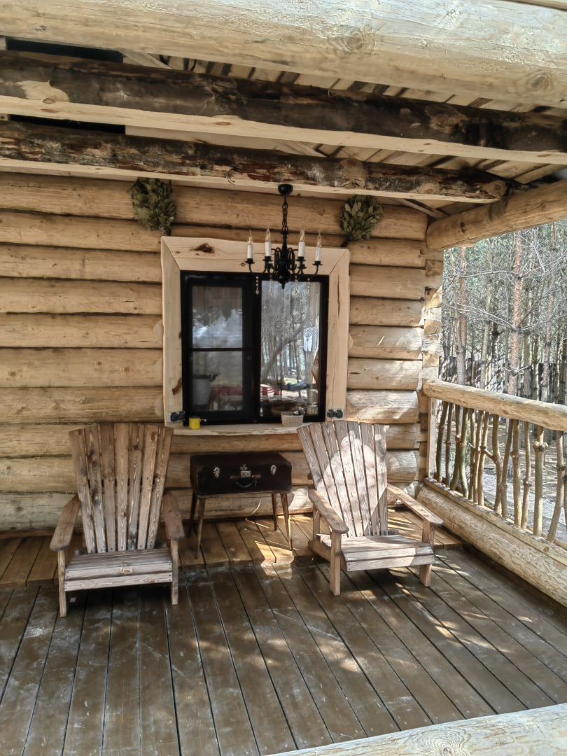 Частный Дом О, Дни в Лесу