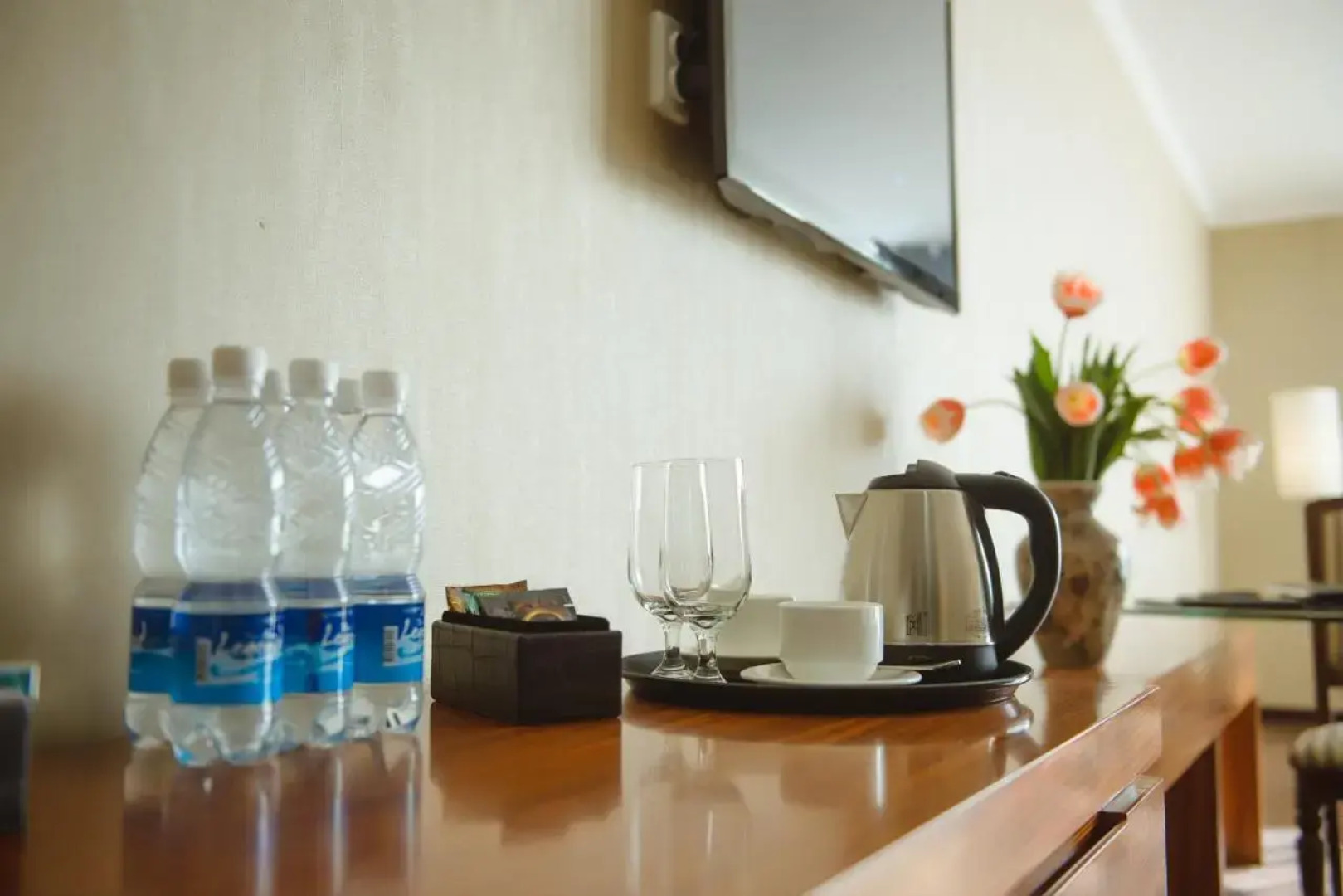 Отель Damas International