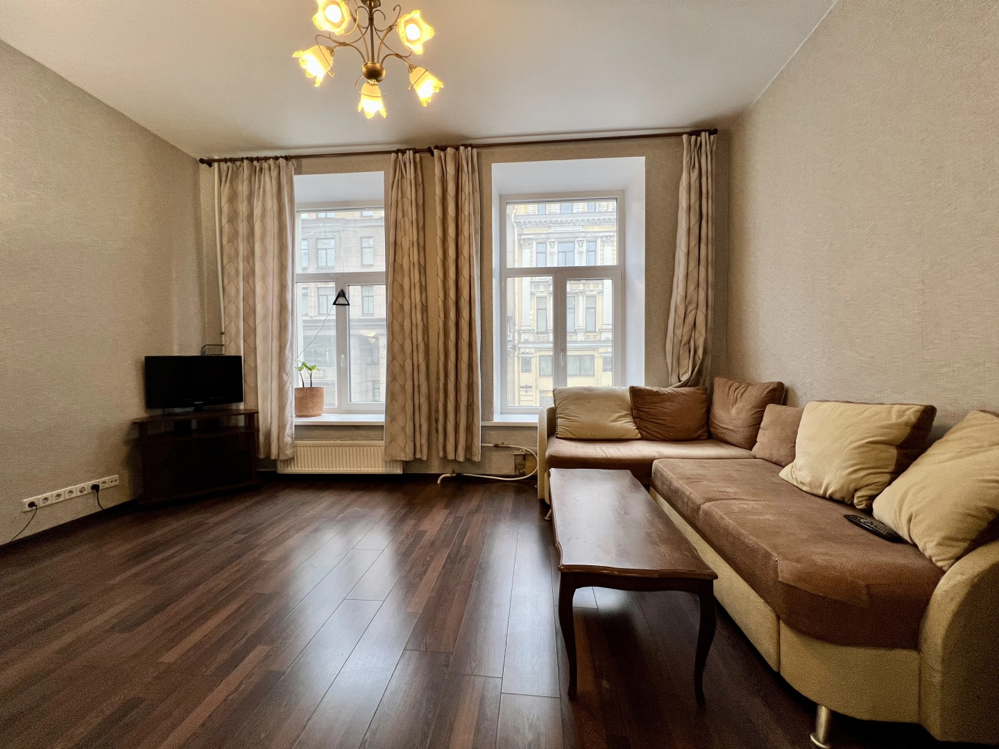 Апартаменты Amazing Невский 13/9 Парковка